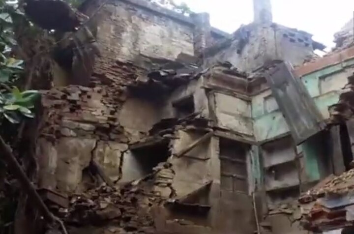 Watch: 3-storey building collapses in Kanpur; 2 injured Watch: 3-storey building collapses in Kanpur; 2 injured