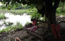 In PICS: Residents take shelter in make-shift tents in Delhi as Yamuna river flows above the danger mark