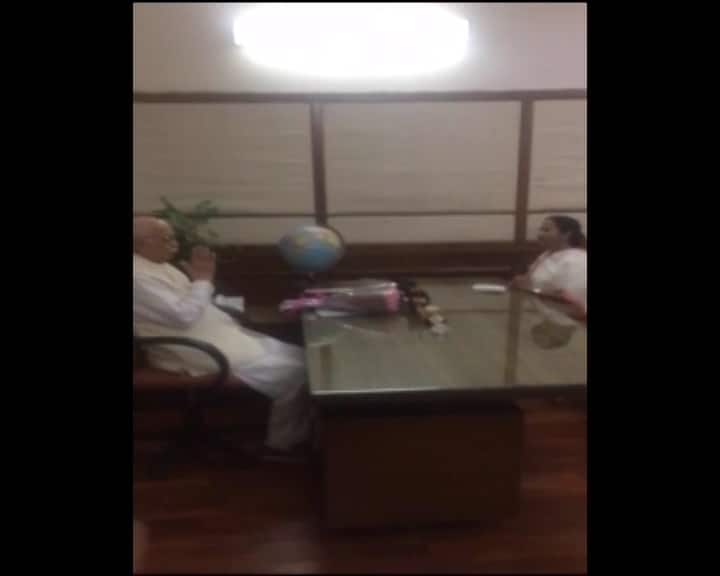 Mamata who visits Advani whenever she comes to Delhi, termed it a ‘courtesy meeting.’