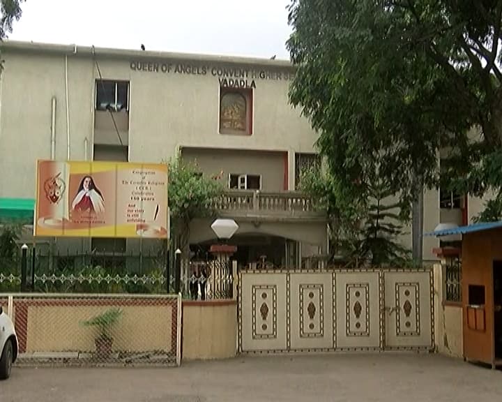 VHP activists have also asked the school administration to give it in writing the reason why the children were not allowed to attend classes. 