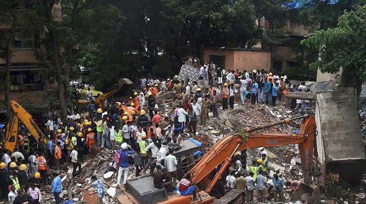 Now an old building collapses in Kerala's Palakkad, many trapped under debris Now an old building collapses in Kerala's Palakkad, many trapped under debris