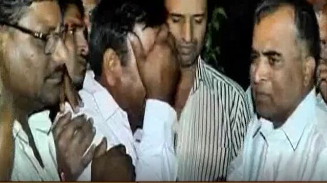 Maratha Agitation: 21-year-old youth commits suicide because of being jobless Maharashtra: 21-year-old Maratha youth commits suicide because of being jobless
