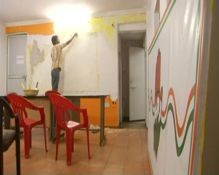 IN PICS: UP State Congress Office Coated Saffron, Repainted To White Again IN PICS: UP State Congress Office Coated Saffron, Repainted To White Again