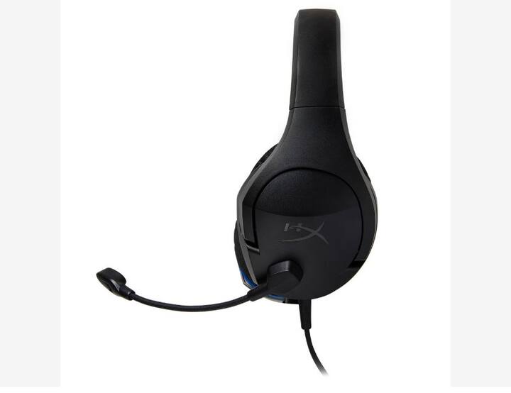 The swivel mic is also completely flexible in case you worry about mic distance. However, it is not detachable which could annoy you at times when you’re listening to music or watching movies, but is perfect for a game chat or otherwise.