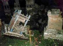 IN PICS: Magnitude 7 Earthquake In Indonesia Kills 82