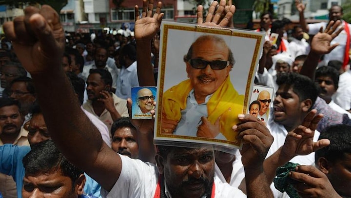 Karunanidhi health live updates: DMK chief remains critical, Stalin meets Tamil Nadu CM Palaniswamy Karunanidhi latest news Karunanidhi extremely critical; Supporters throng hospital, security stepped up