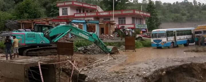 Visual of a landslide that occurred in Banala area in Mandi on National Highway 3. Image: ANI