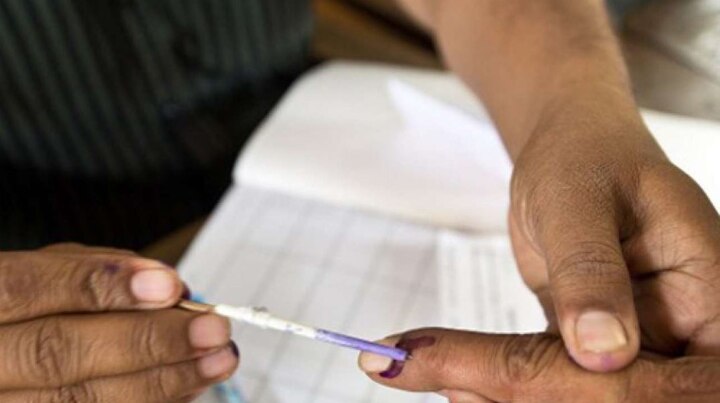 Elections to Lok Sabha and 11 state legislative Assemblies likely to be held simultaneously next year: Sources Assembly elections in 11 states likely to be held simultaneously with Lok Sabha polls in 2019: Sources