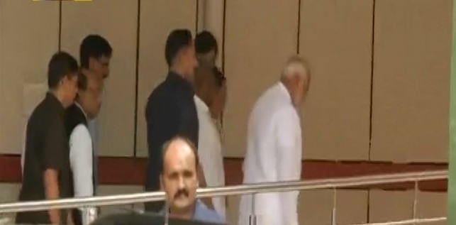 PM Modi visits AIIMS for 2nd time in 16 hours as Vajpayee's health continues to remain critical PM Modi visits AIIMS for 2nd time in 16 hours as Vajpayee's health continues to remain critical