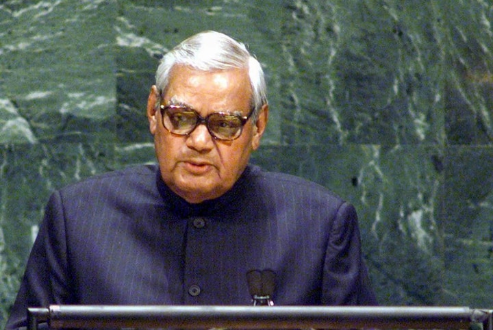 Atal Bihari Vajpayee, the 1st Indian leader to address UNGA in Hindi Atal Bihari Vajpayee, the 1st Indian leader to address UNGA in Hindi