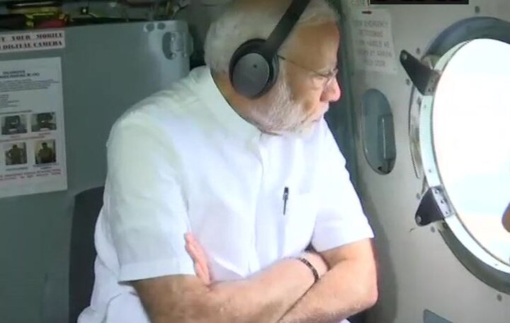 Modi reaches Kerala’s Kochi, will take aerial survey of flood-hit areas PM Narendra Modi reaches Kerala’s Kochi, conducts aerial survey of flood-hit areas