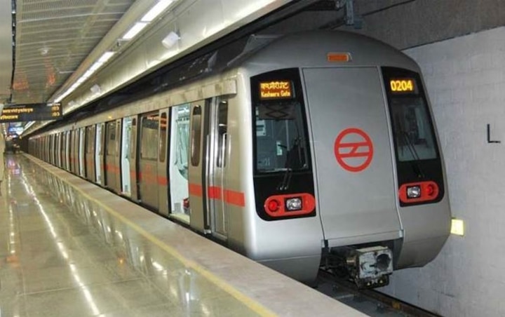 Delhi Metro's first corridor opening: Paper tickets issued to handle rush, newspaper ads Delhi Metro's first corridor opening: Paper tickets issued to handle rush, newspaper ads