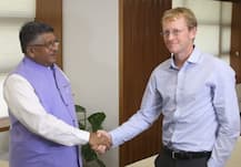 Ravi Shankar Prasad meets WhatsApp CEO Chris Daniels, suggests having a grievance officer in India