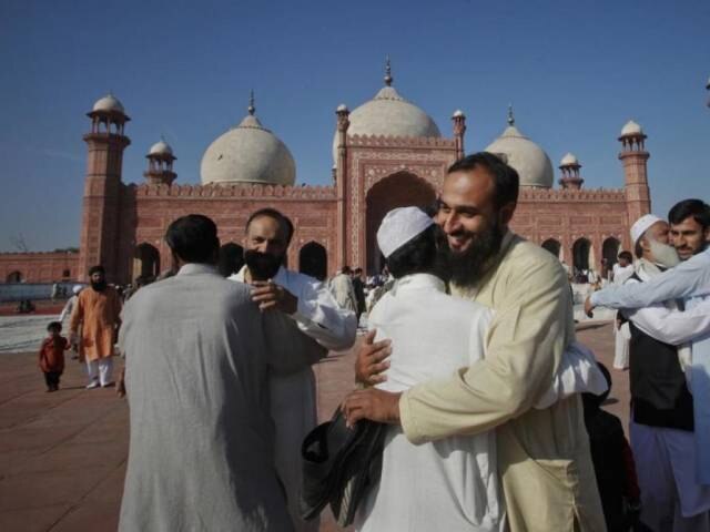 Flip-flop over moon sighting casts shadow over Eid ul Azha Flip-flop over moon sighting casts shadow over Eid ul Azha Flip-flop over moon sighting casts shadow over Eid ul Azha