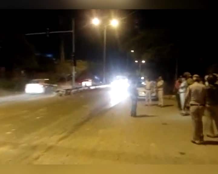 Engraed family members and locals demanded the accused be handed over to them to ‘teach him a lesson’. They clashed with policemen and also pelted stones at them. Over a dozen policemen were injured in the melee.   