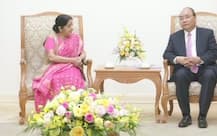 PICTURES: In Hanoi, Sushma Swaraj meets Vietnamese PM, foreign minister
