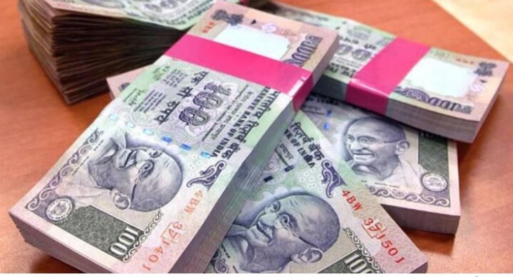 Demonetisation effect: Fake Rs 50, Rs 100 notes' detection record high in 2017-18, says RBI Demonetisation effect: Fake Rs 50, Rs 100 notes' detection record high in 2017-18, says RBI