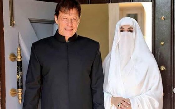 Pak: PM Imran Khan, wife Bushra Maneka, use helicopter for travelling to private residence; spark debate on austerity drive Pak: PM Imran Khan, wife Bushra Maneka, use helicopter for travelling to private residence; spark debate on austerity drive