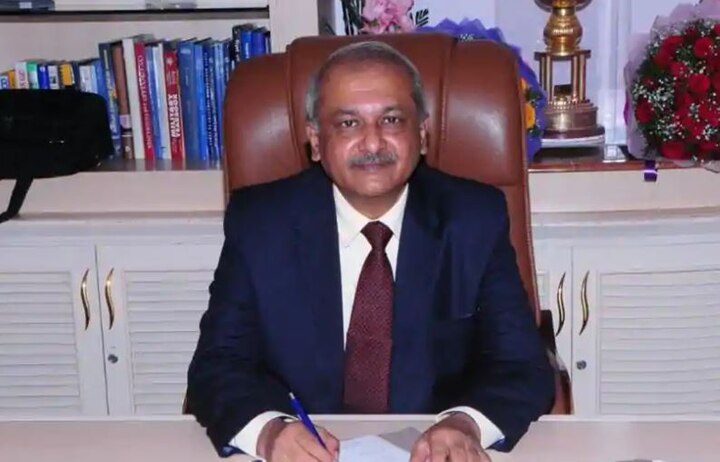 R. Madhavan takes charge as new Hindustan Aeronautics Limited chairman  R. Madhavan takes charge as new Hindustan Aeronautics Limited chairman