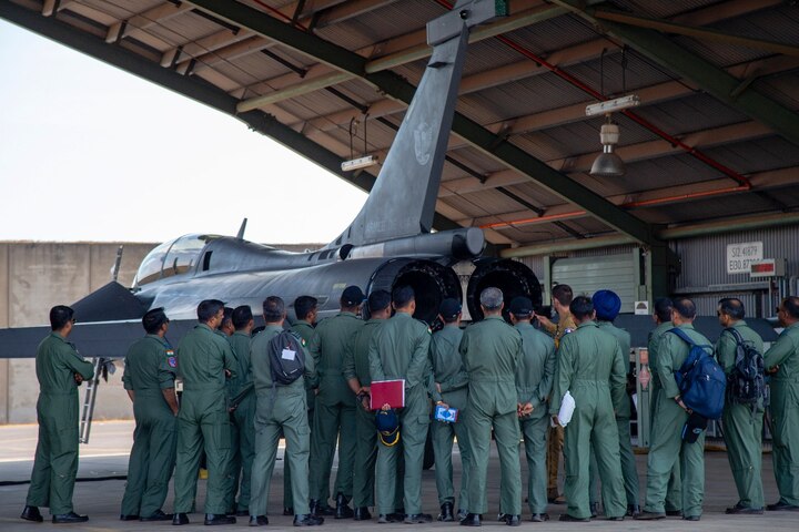 Indian Air Force pilots train on Rafale jets in Gwalior, amid procurement controversy Indian Air Force pilots train on Rafale jets in Gwalior, amid procurement controversy