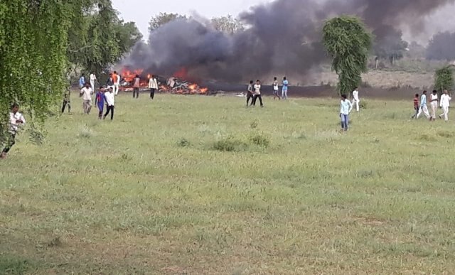 Indian Air Force MiG 27 crashes near Rajasthan's Jodhpur, Pilot escapes unhurt Indian Air Force MiG 27 crashes near Rajasthan's Jodhpur, Pilot escapes unhurt