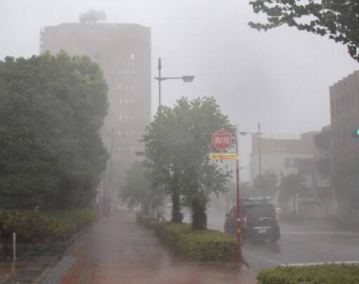 Ripped by its strongest typhoon in 25 years- Jebi, Japan issued evacuation advisories for more than 1 million people and cancelled over hundreds of flights as very strong winds and heavy rains lashed the country’s west coast on Tuesday./ Image: AFP PHOTO / JIJI PRESS / JIJI PRESS / Japan OUT