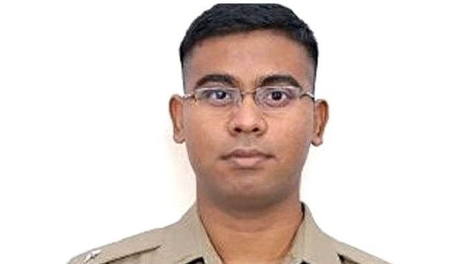 UP: 2014 batch IPS officer consumes poison, condition critical UP: 2014 batch IPS officer consumes poison, condition critical