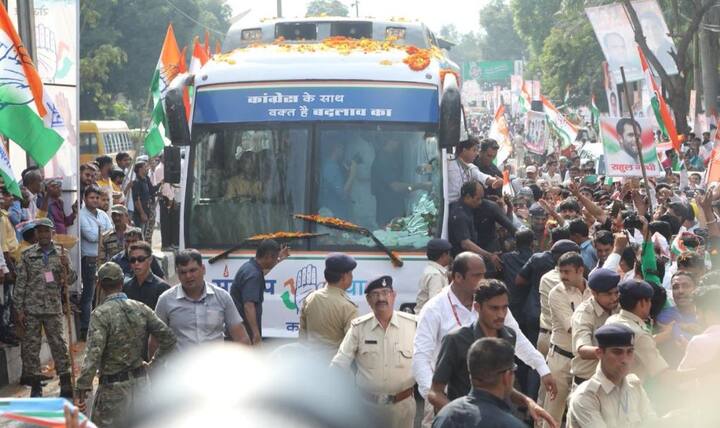 Rahul Gandhi emberked in the bus along with senior party leaders. Photo: MP Congress, Twitter.