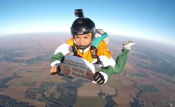 Skydiver Shital Mahajan jumps from 13,000 feet to wish Modi on his birthday Watch: Skydiver jumps from 13,000 feet to wish PM Modi on his birthday