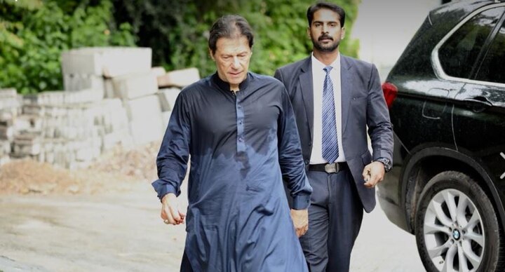 Pakistan: Imran Khan going from country to country to 