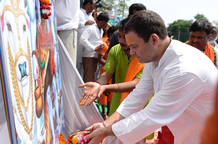 Shiv Bhakt Rahul Gandhi gets a 'Bol Bam' welcome in Amethi Watch: 'Shiv Bhakt' Rahul Gandhi gets a 'Bol Bam' welcome in Amethi