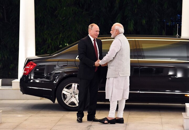 India-Russia Annual Bilateral Summit: PM Modi, Vladimir Putin to ink S-400 air defence deal; Top 6 agenda of today's meet India-Russia Annual Bilateral Summit: PM Modi, Vladimir Putin to ink S-400 air defence deal; Top 6 agenda of today's meet