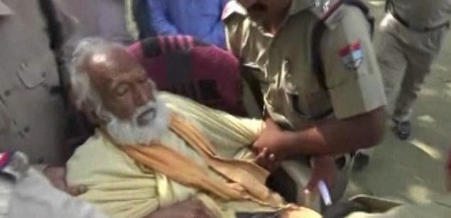 Environmentalist GD Agarwal, fasting unto death to save Ganga, dies at 87 Environmentalist GD Agarwal, fasting unto death to save Ganga, dies at 87