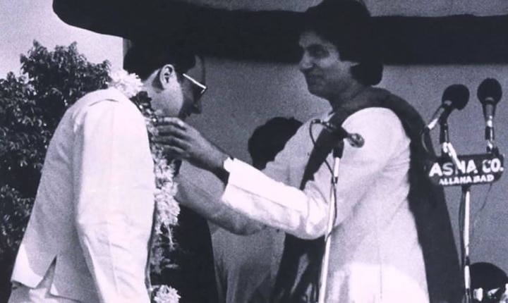 Amitabh Bachchan, Rajiv Gandhi and a tale of two families Amitabh Bachchan, Rajiv Gandhi and a tale of two families