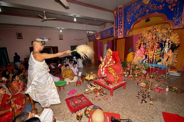 Durga Ashtami 2018: Navratri 2018 Wishes, SMS, Whatsapp Messages, Status Wallpaper and Maa Durga Images Durga Ashtami 2018: Navratri 2018 Wishes, SMS, Whatsapp Messages, Status Wallpaper and Maa Durga Images