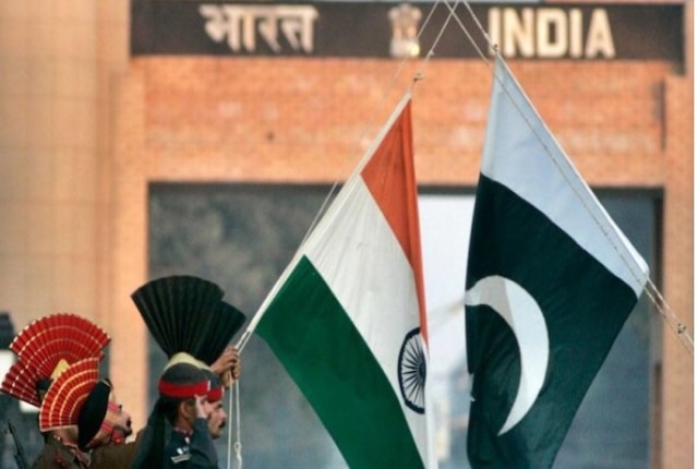 India-Pak to hold DGMO level talks today; Sundarbani infiltration matter to be raised India-Pakistan to hold DGMO level talks today; Sundarbani infiltration matter to be raised