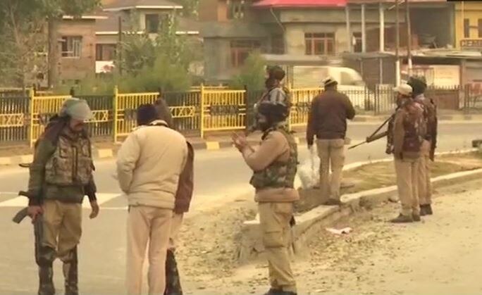 Jammu and Kashmir: Two militants killed in encounter by security forces in Nowgam Jammu and Kashmir: Two militants killed in encounter by security forces in Nowgam