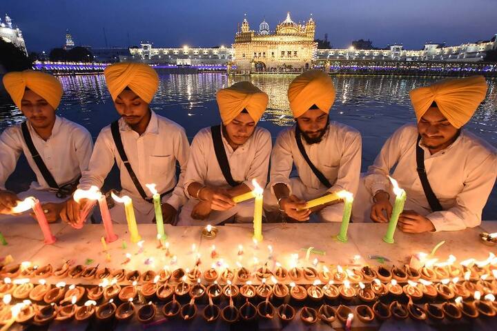 It is said that an official Spokesperson of Punjab government said that all offices of the state government, boards, corporations and educational institutions in Amritsar district would remain closed. / AFP Image