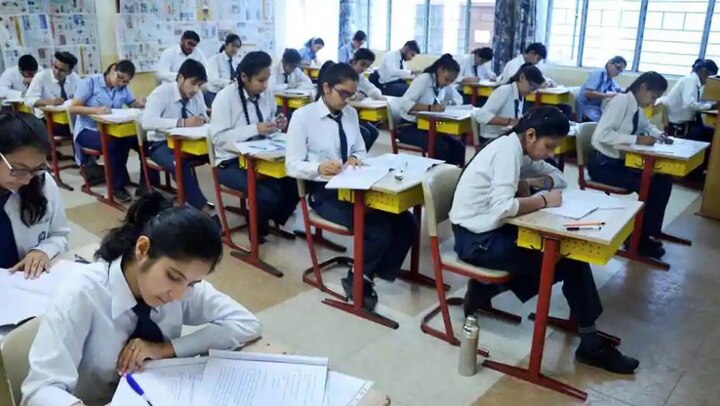 CBSE Class 12th English Paper on 2nd March 2019: Know How to Score 100/100! CBSE Class 12th English Paper on 2nd March 2019: Know How to Score 100/100!