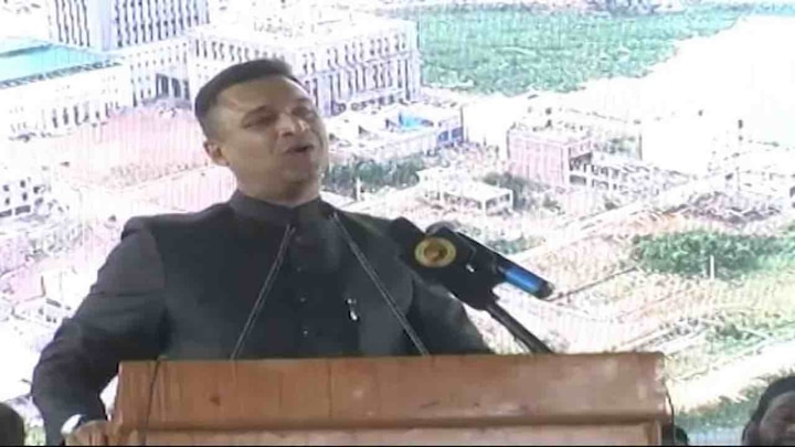 Telangana: Akbaruddin Owaisi calls PM Modi 'anti-Muslim', slams Rahul for embracing him Akbaruddin Owaisi calls PM Modi 'anti-Muslim', slams Rahul for embracing him