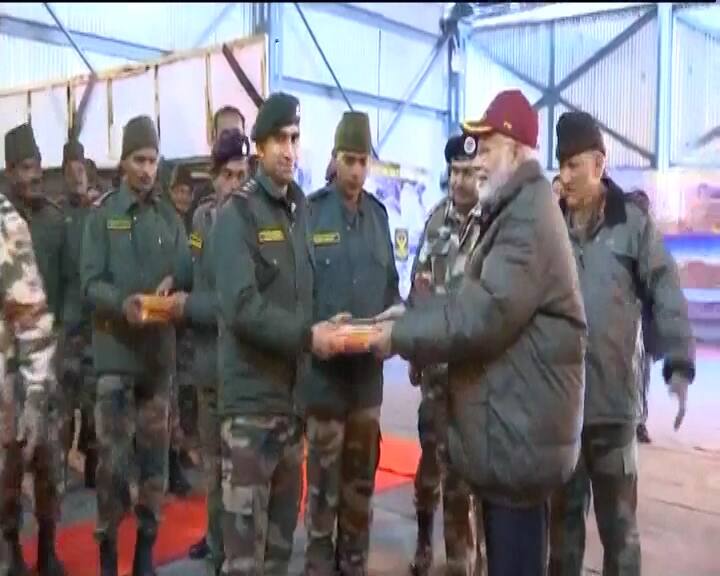 PM said India is taking great strides forward in defence. He spoke of various measures being taken for welfare of ex-servicemen, including One Rank, One Pension. He said that Indian Armed Forces draw admiration and appreciation across the world, in UN peacekeeping operations. 