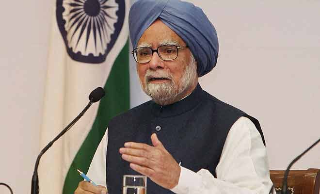 Former PM Manmohan Singh takes on Modi govt on demonetisation's 2nd anniversary Former PM Manmohan Singh takes on Modi govt on demonetisation's 2nd anniversary