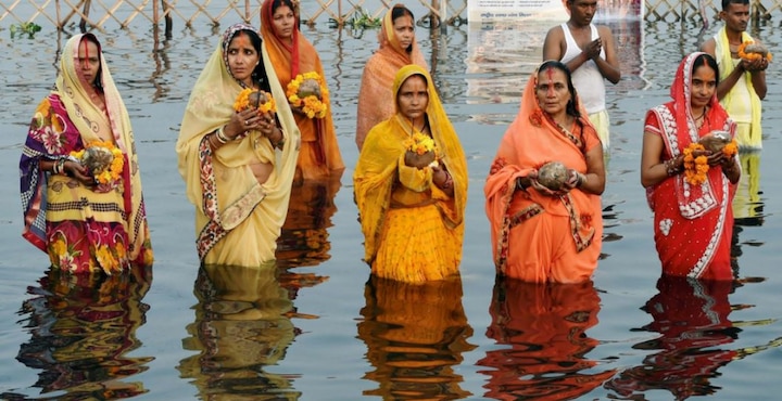 Chhath Puja 2018: Date and time, significance, importance; Check wishes, WhatsApp messages, SMS to send this Surya Shashthi Chhath Puja 2018: Wishes, WhatsApp messages, SMS, greetings to send this Surya Shashthi; Know significance, importance of Chhathi