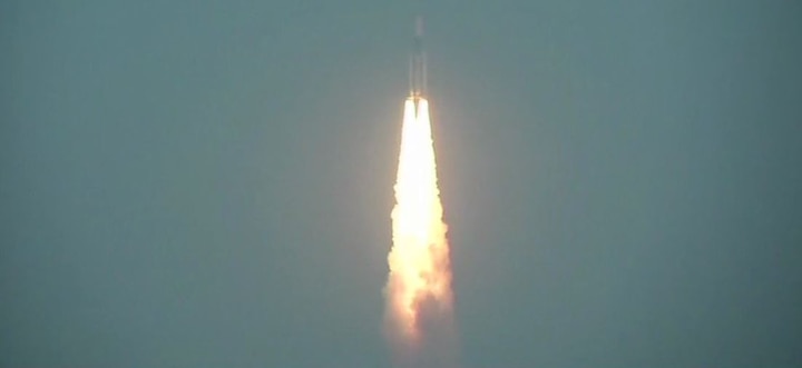 ISRO launches GSAT-29 communication satellite with GSLV Mk-III amid cyclone threat; Terms it 'Baahubali' rocket Mission accomplished! ISRO successfully launches GSAT-29 communication satellite