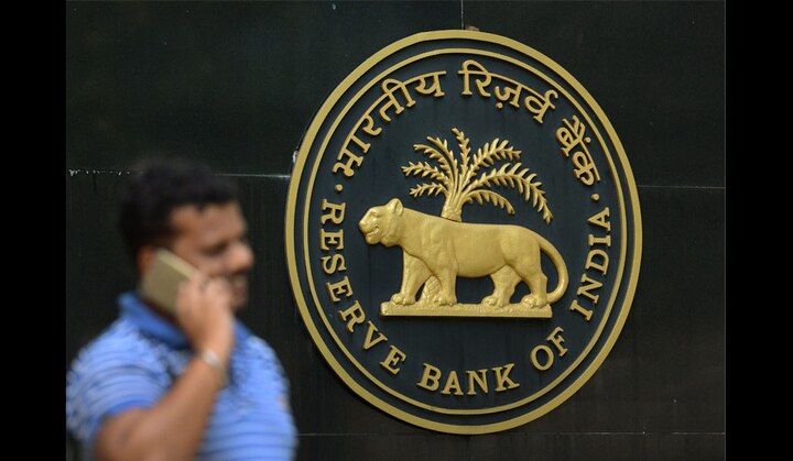 Govt wants closer supervision of RBI; Proposal to be discussed in next board meeting Govt wants closer supervision of RBI; Proposal to be discussed in next board meeting