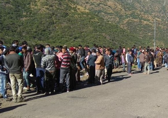 14 dead, several injured as bus falls into gorge in Uttarakhand's Uttarkashi 14 dead as bus falls into gorge in Uttarakhand's Uttarkashi