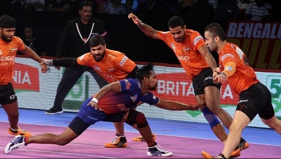 Pro Kabaddi League 2018: U Mumba tops table in Zone A after 39-23 win over Dabang Delhi Pro Kabaddi League 2018: U Mumba tops table in Zone A after 39-23 win over Dabang Delhi