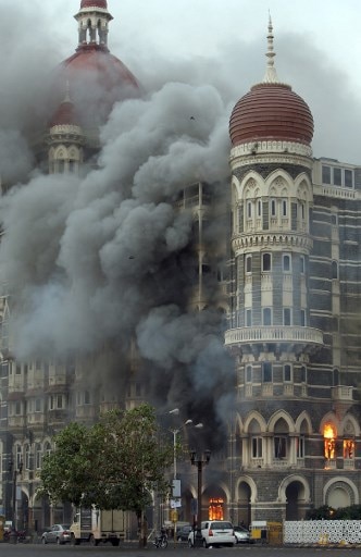 President, PM, Congress remember 26/11 Mumbai attack President, PM, Congress remember 26/11 Mumbai attack