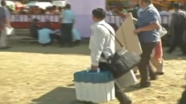 Madhya Pradesh Election: On election duty, 3 EC officials die from cardiac arrest Madhya Pradesh (MP) Assembly Election 2018: On election duty, 3 EC officials die from cardiac arrest in Guna and Indore