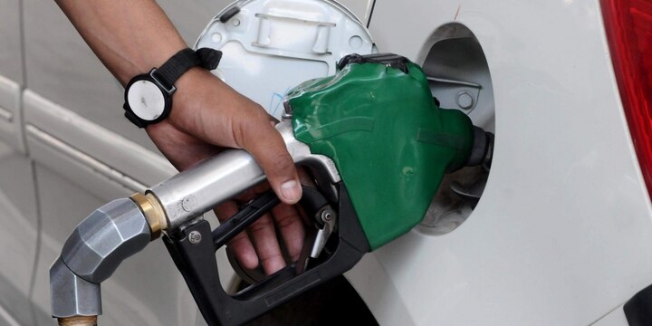 Fuel Alert! Cut in global crude oil price, but govt may hike petrol, diesel rates; Here's why Fuel Alert! Cut in global crude oil price, but govt may hike petrol, diesel rates; Here's why